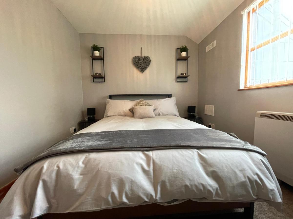 Westend Holiday Let 3 Брекон Экстерьер фото
