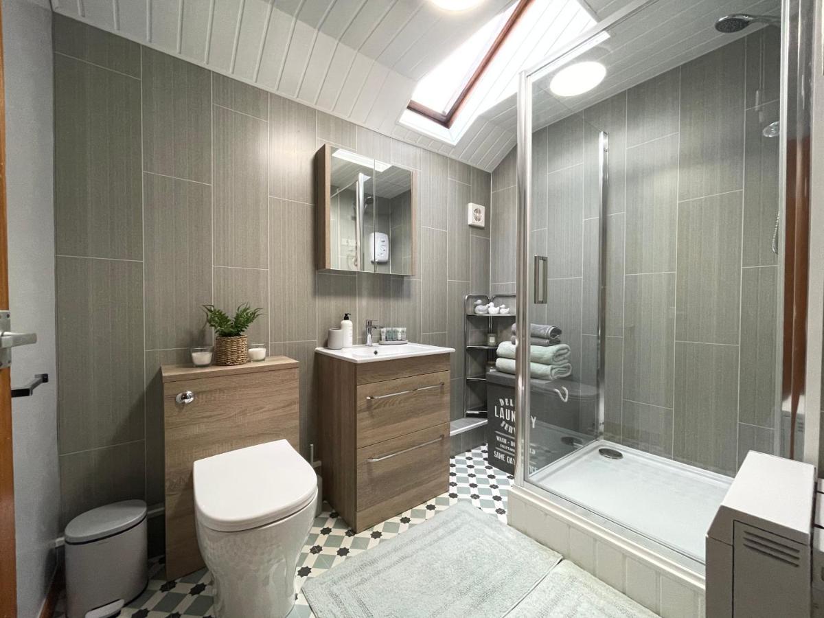 Westend Holiday Let 3 Брекон Экстерьер фото
